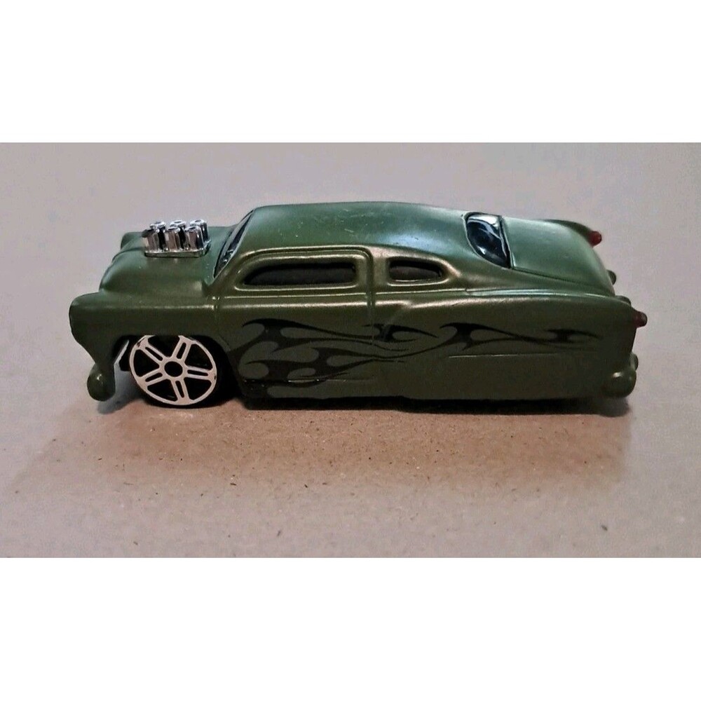 Maisto Mercury Lead Sled 1949 1:64 Green/Black Diecast Car "Leadfoot"